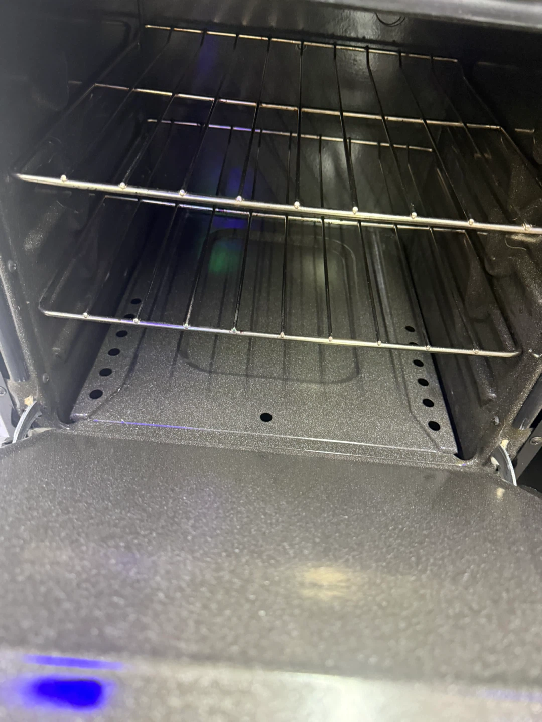 Premier 4-Burner Gas Range with Oven - photo 2