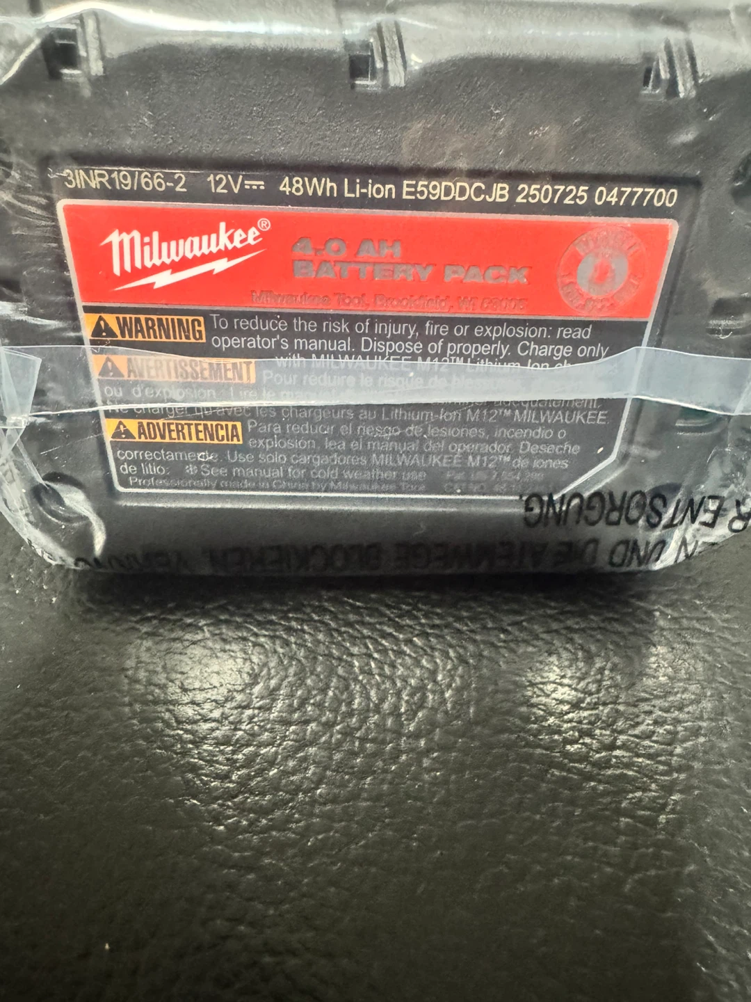 Milwaukee M12 REDLITHIUM XC 4.0 AH Battery Pack - photo 2
