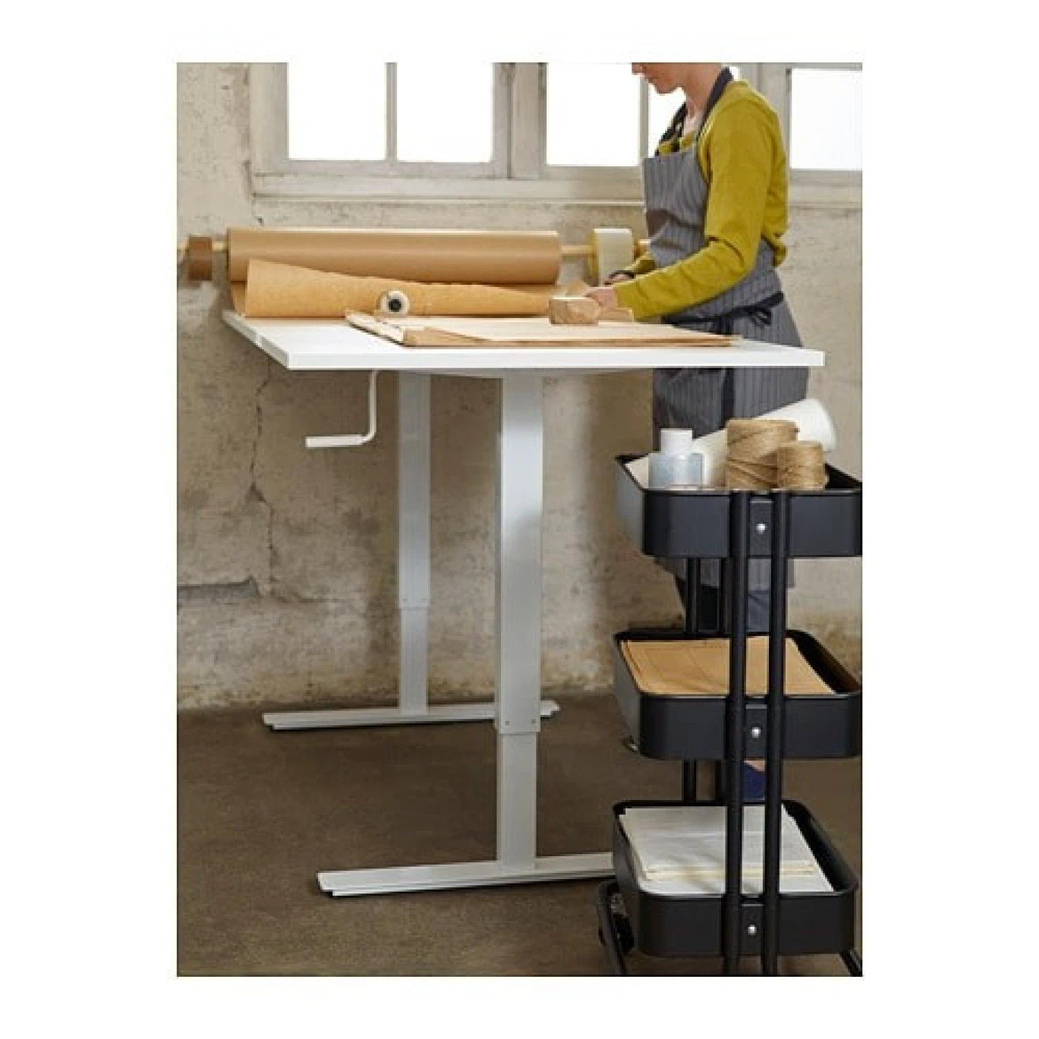 IKEA SKARSTA Adjustable Sit/Stand Desk – White - photo 3