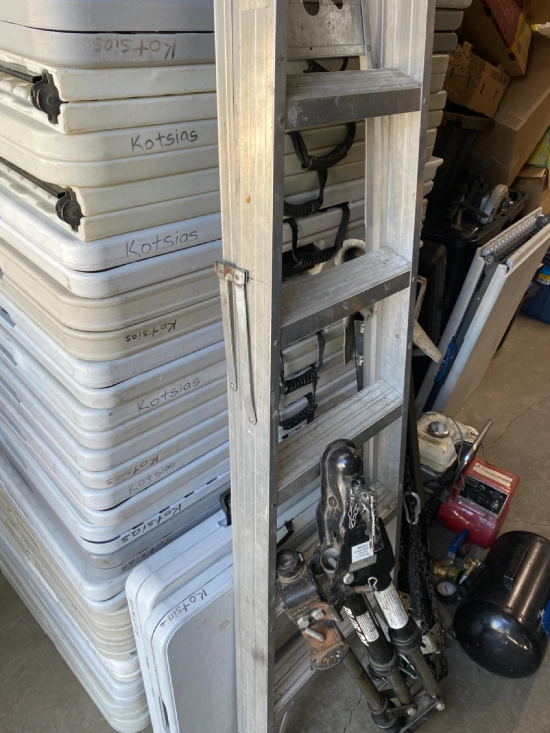 6FT aluminum step ladder - photo 2