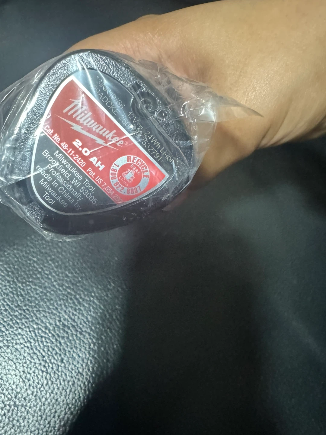 Milwaukee M12 12V 2.0Ah Lithium-Ion Battery - photo 2