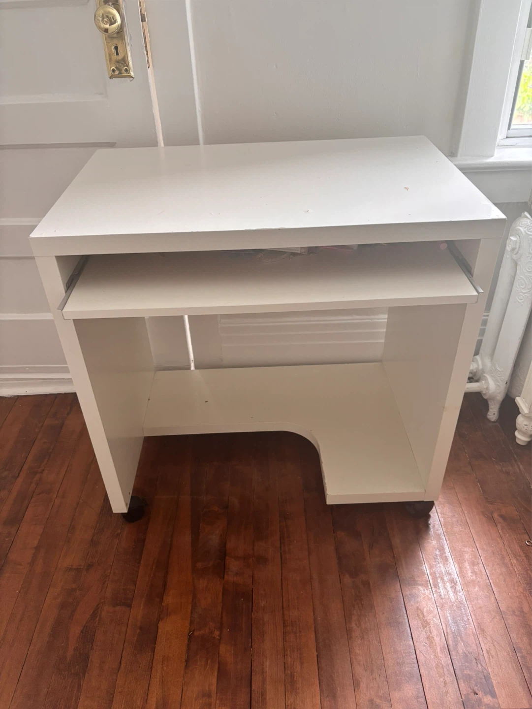 Computer Desk with Keyboard Tray