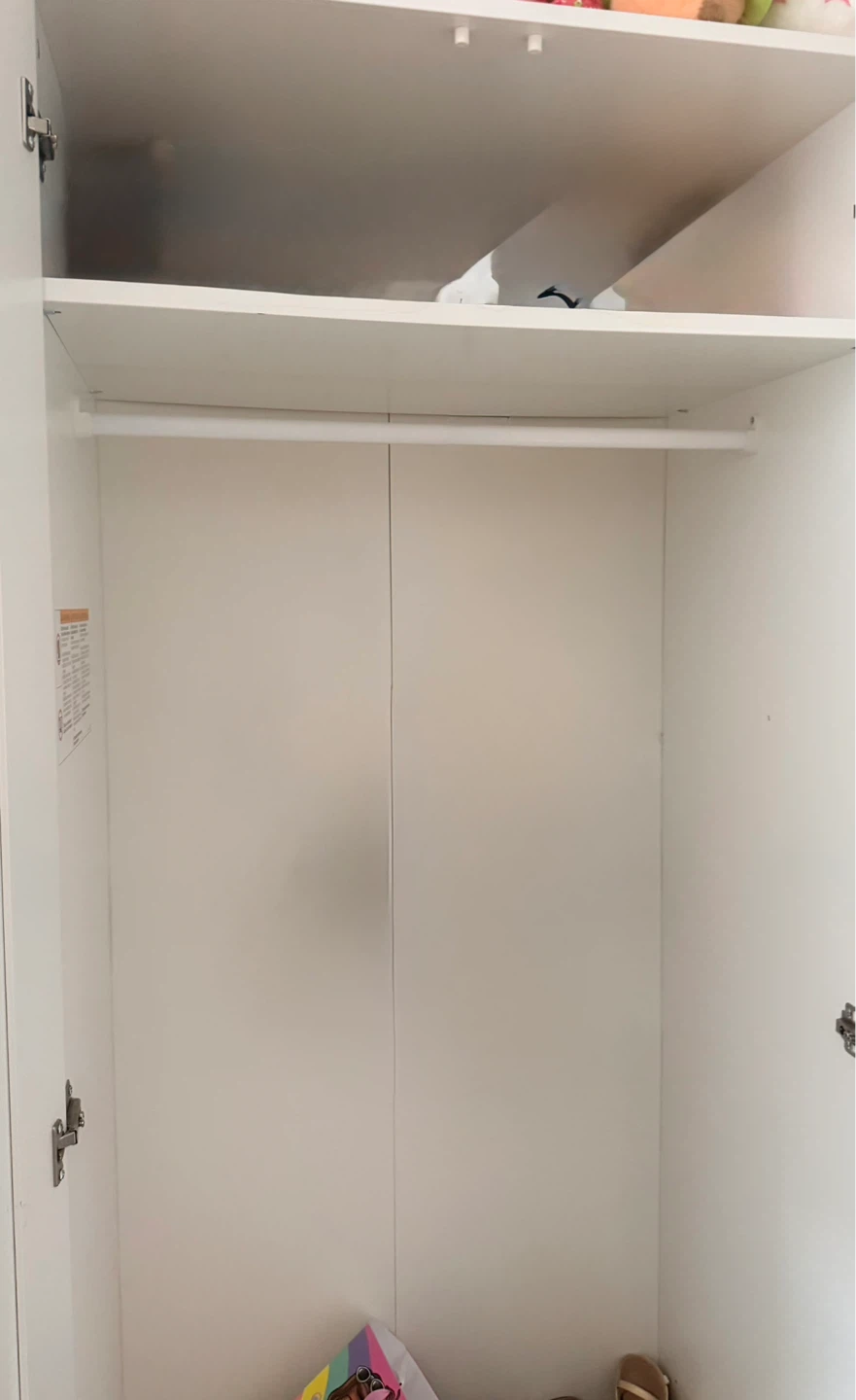 White 3-Door Wardrobe with Mirror - photo 2