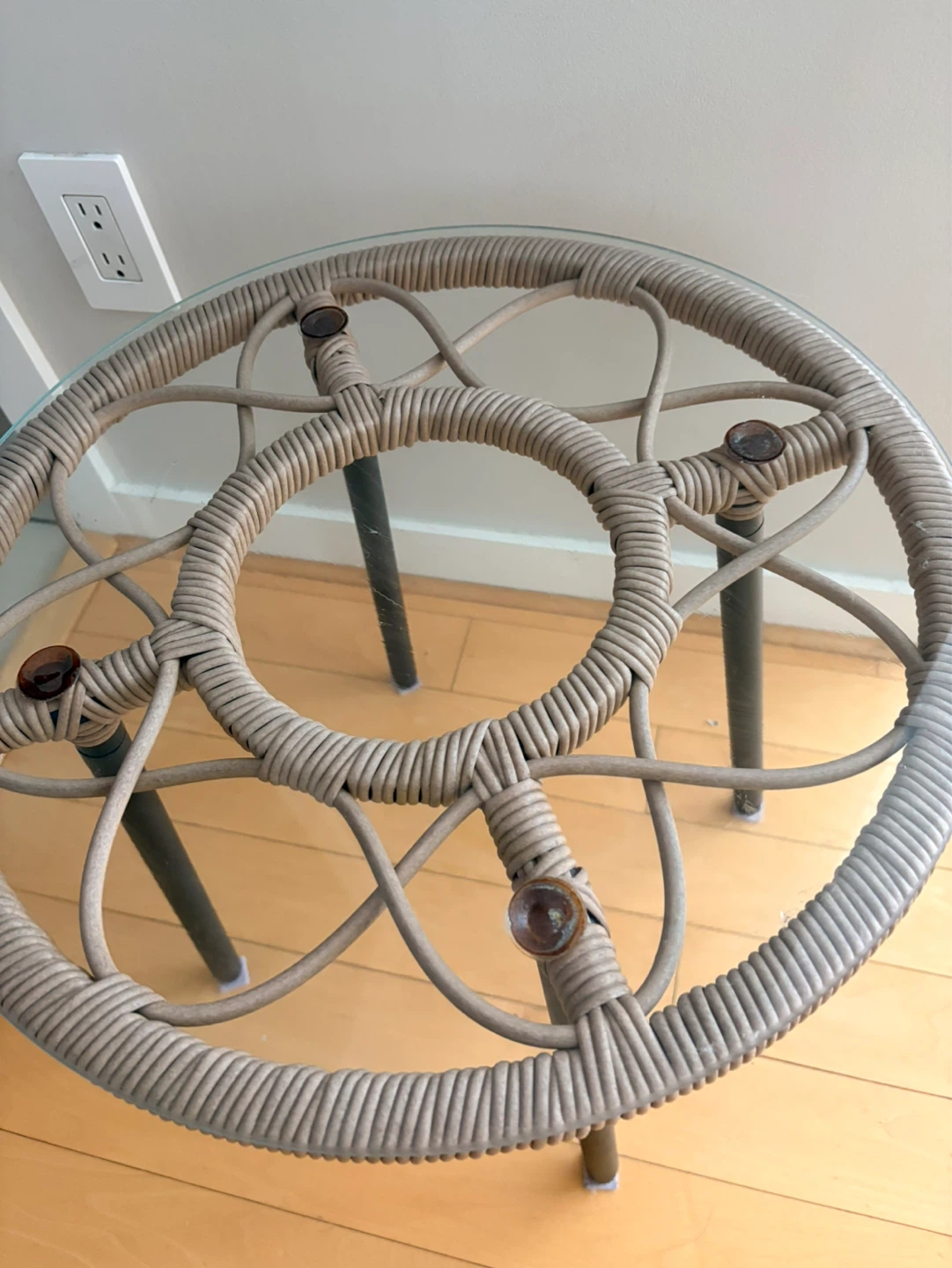 Round Wicker Side Table with Glass Top - photo 3