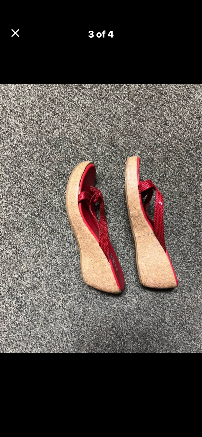 NYC Red Wedge Sandals Size 8 - photo 3