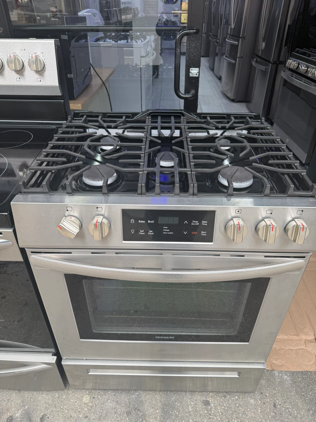 Frigidaire Gas Range 5 burner 30 inches Stainless Steel