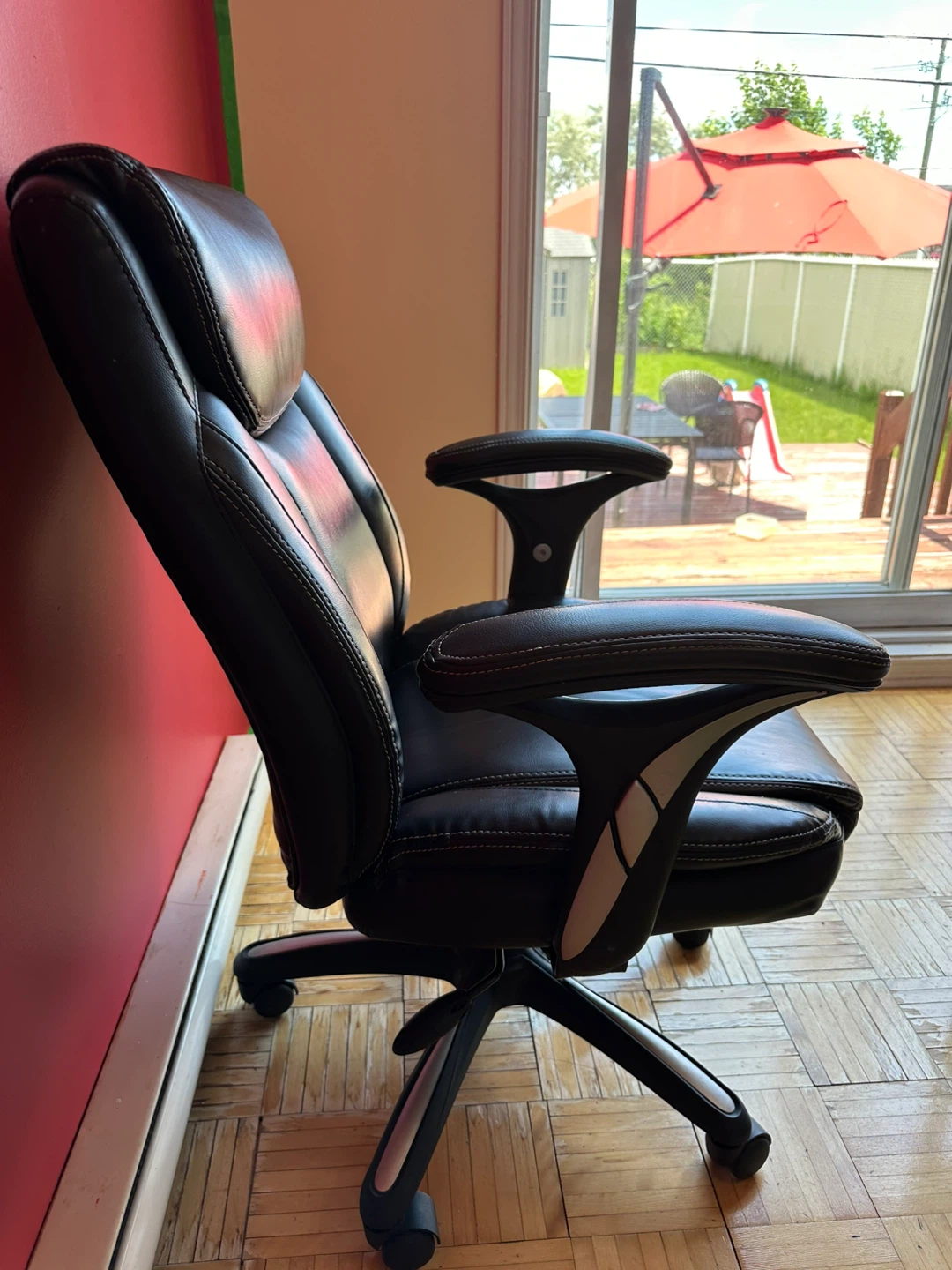 Black Office Chair - photo 3