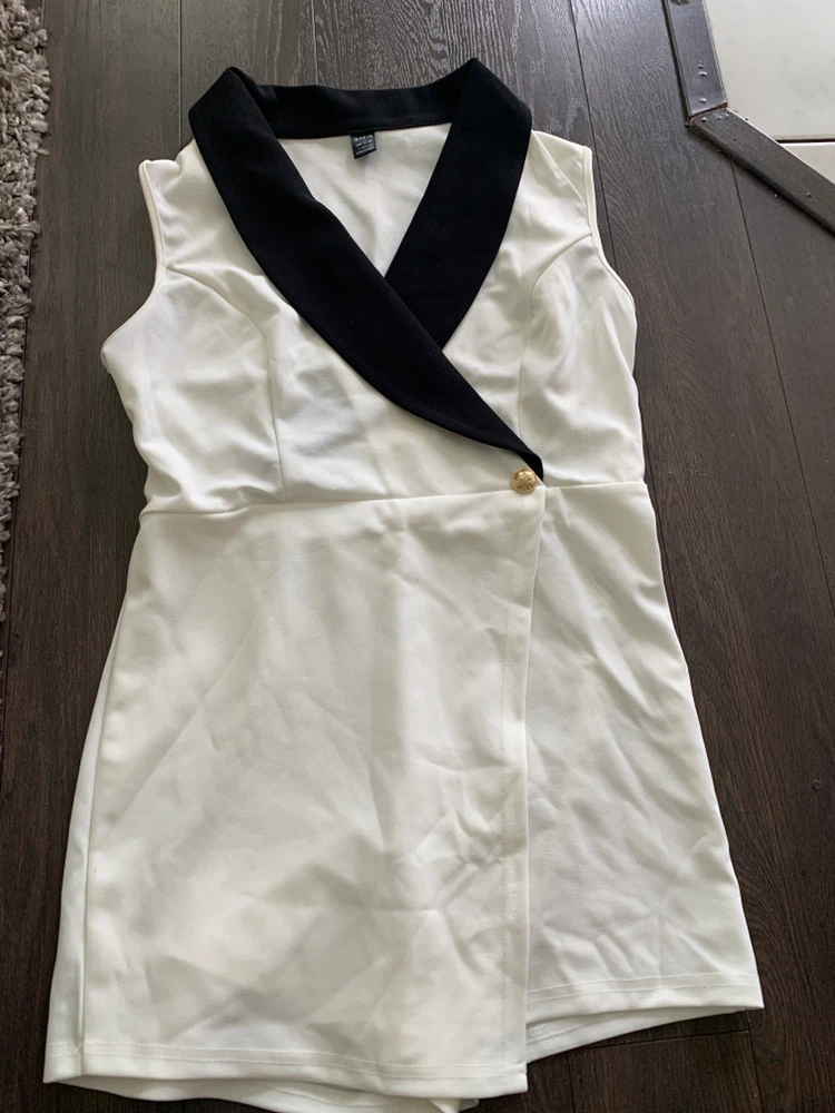 SHEIN Sleeveless White and Black Dress