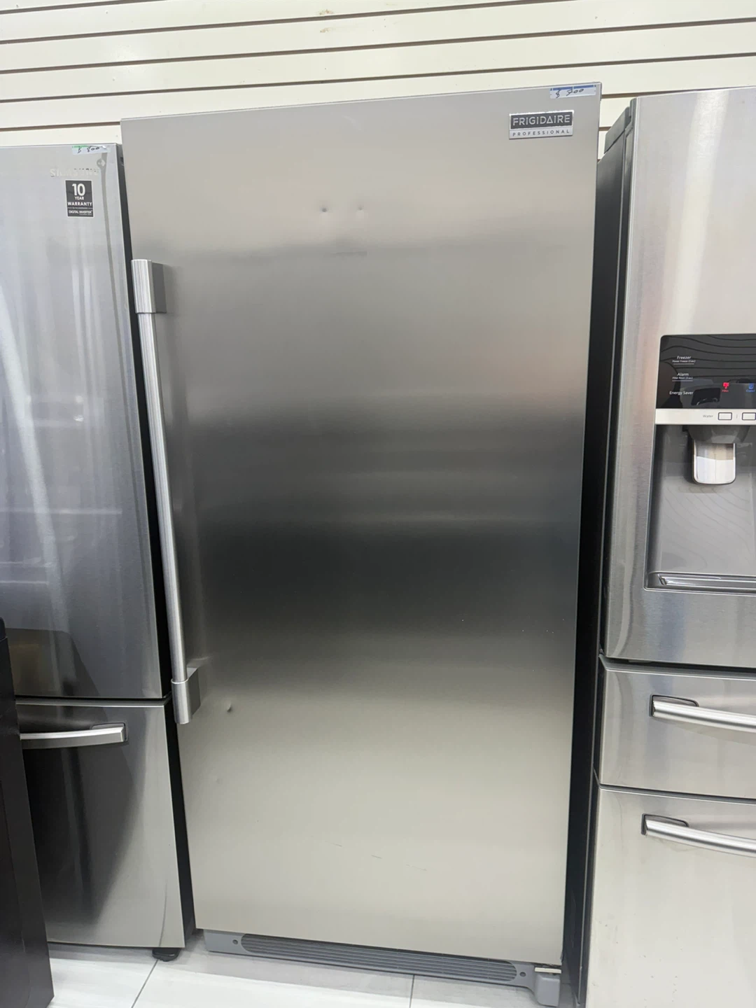 Frigidaire Professional Refrigerator only 33w 69h