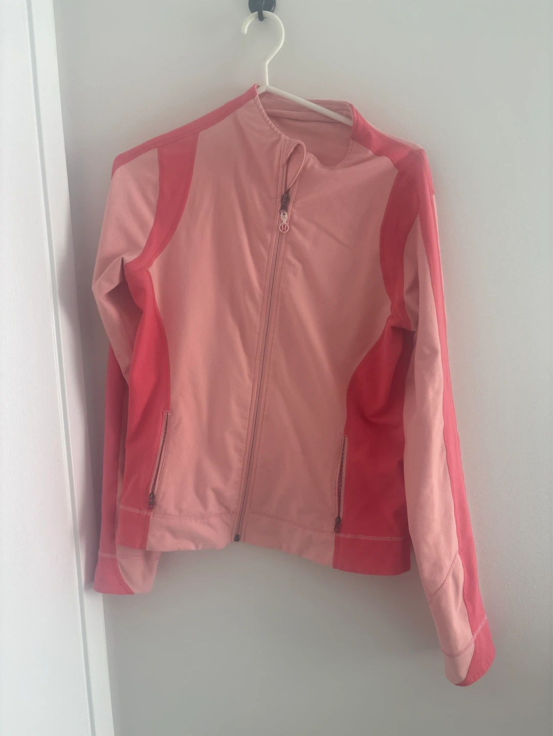 Lululemon Jacket  size 6