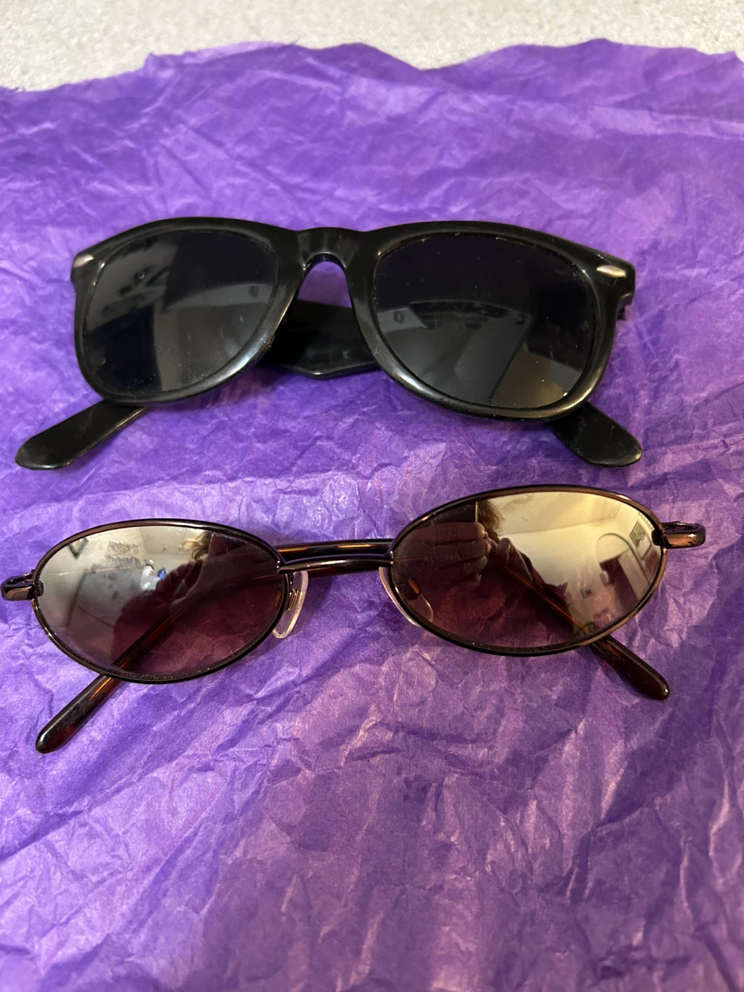 2 pairs of sunglasses