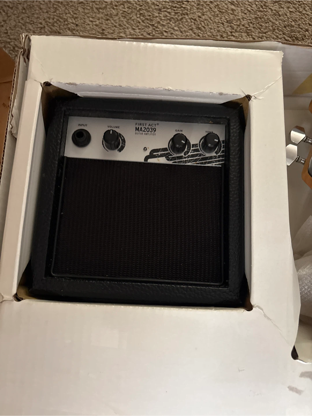 First Act MA200 Electric Guitar Pack - photo 3