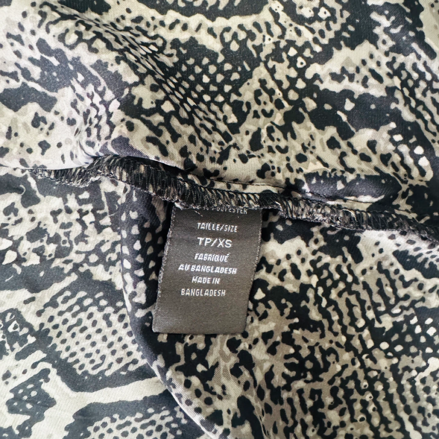 Suzy Shier Snake Print Button-Up Shirt - photo 3