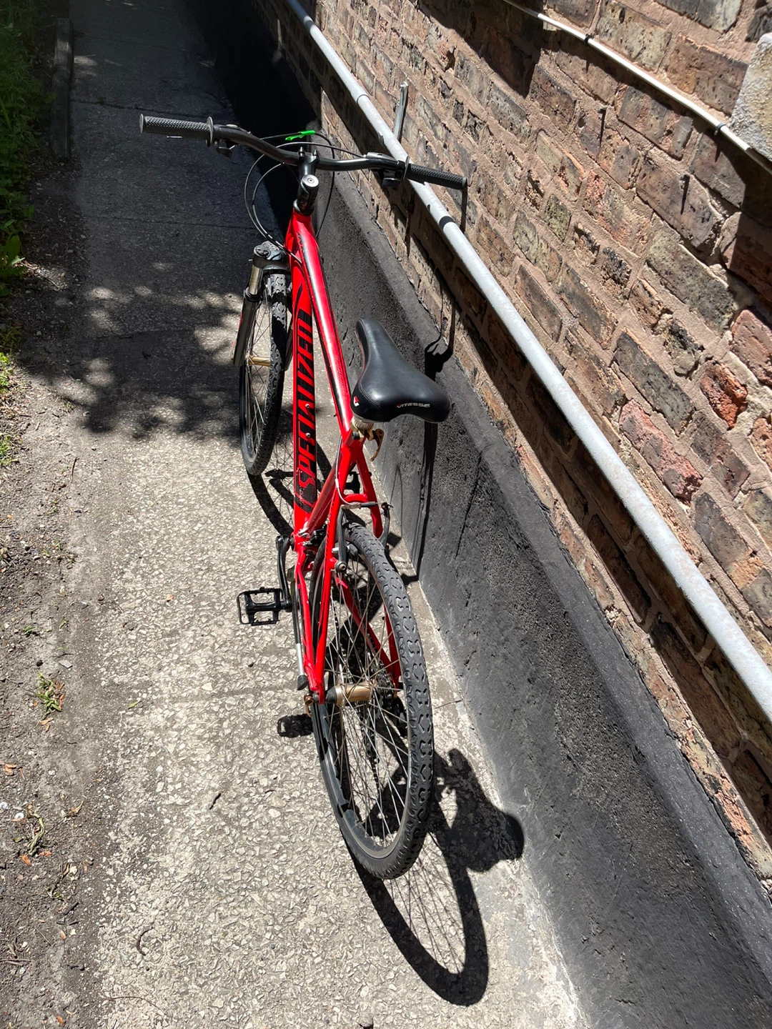 19 inch Specialized Hardrock Mountain Bike - photo 4