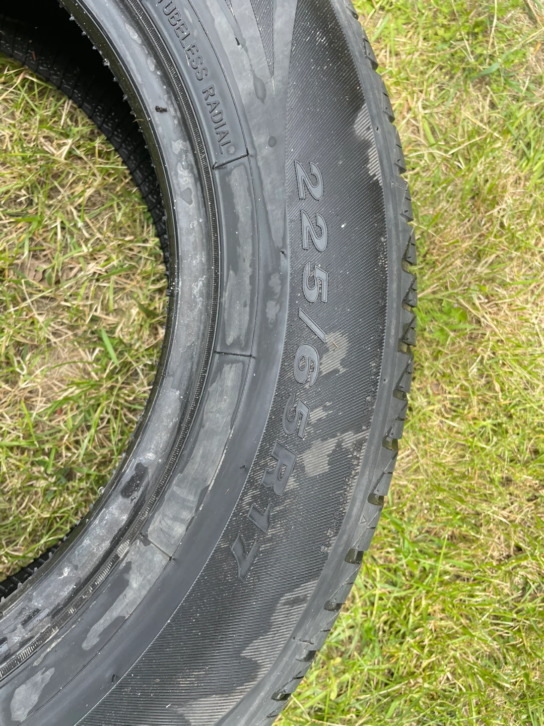 Goodyear Tire 225/65R17 - photo 3