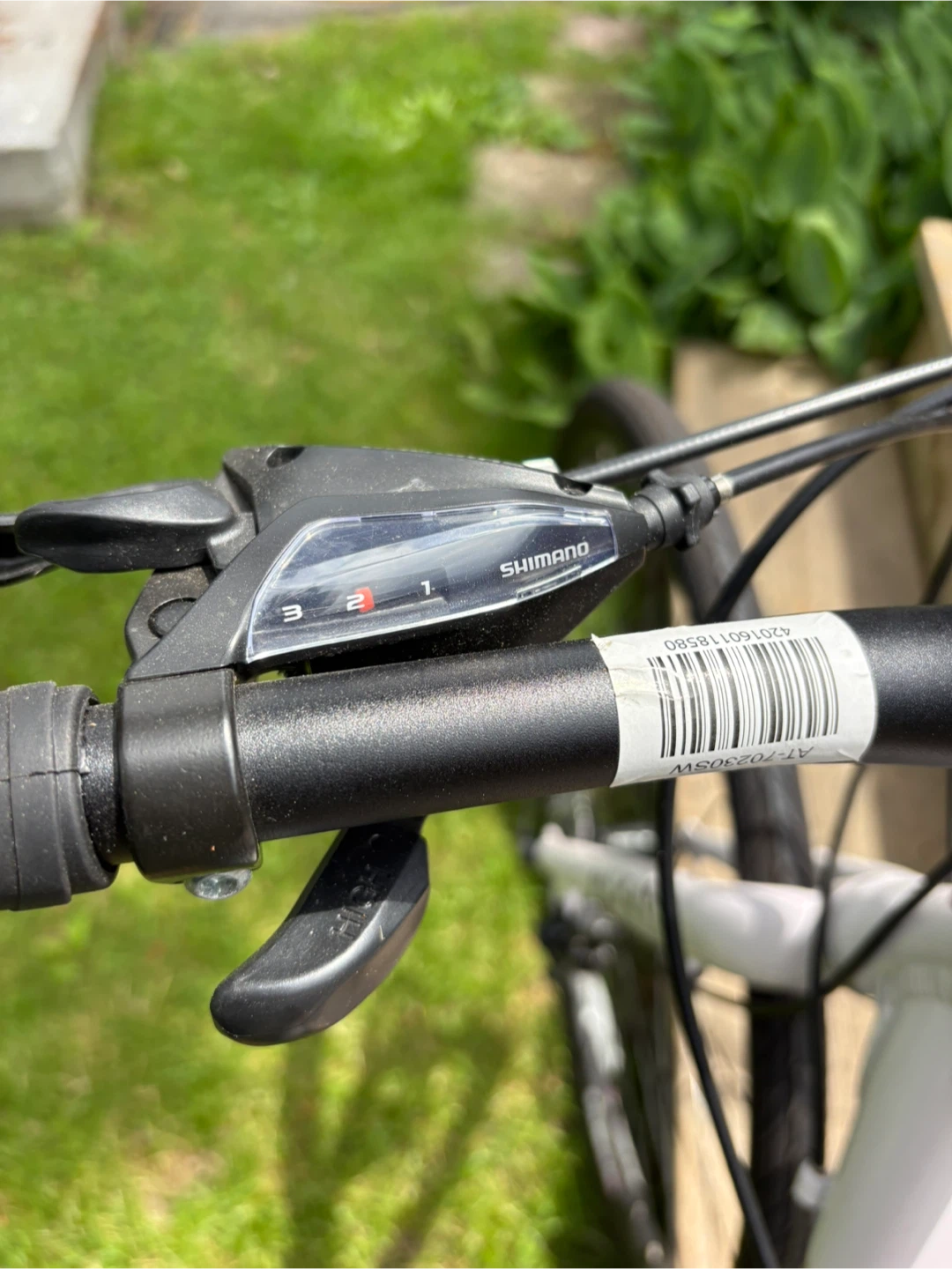Bike - basically brand new - photo 2