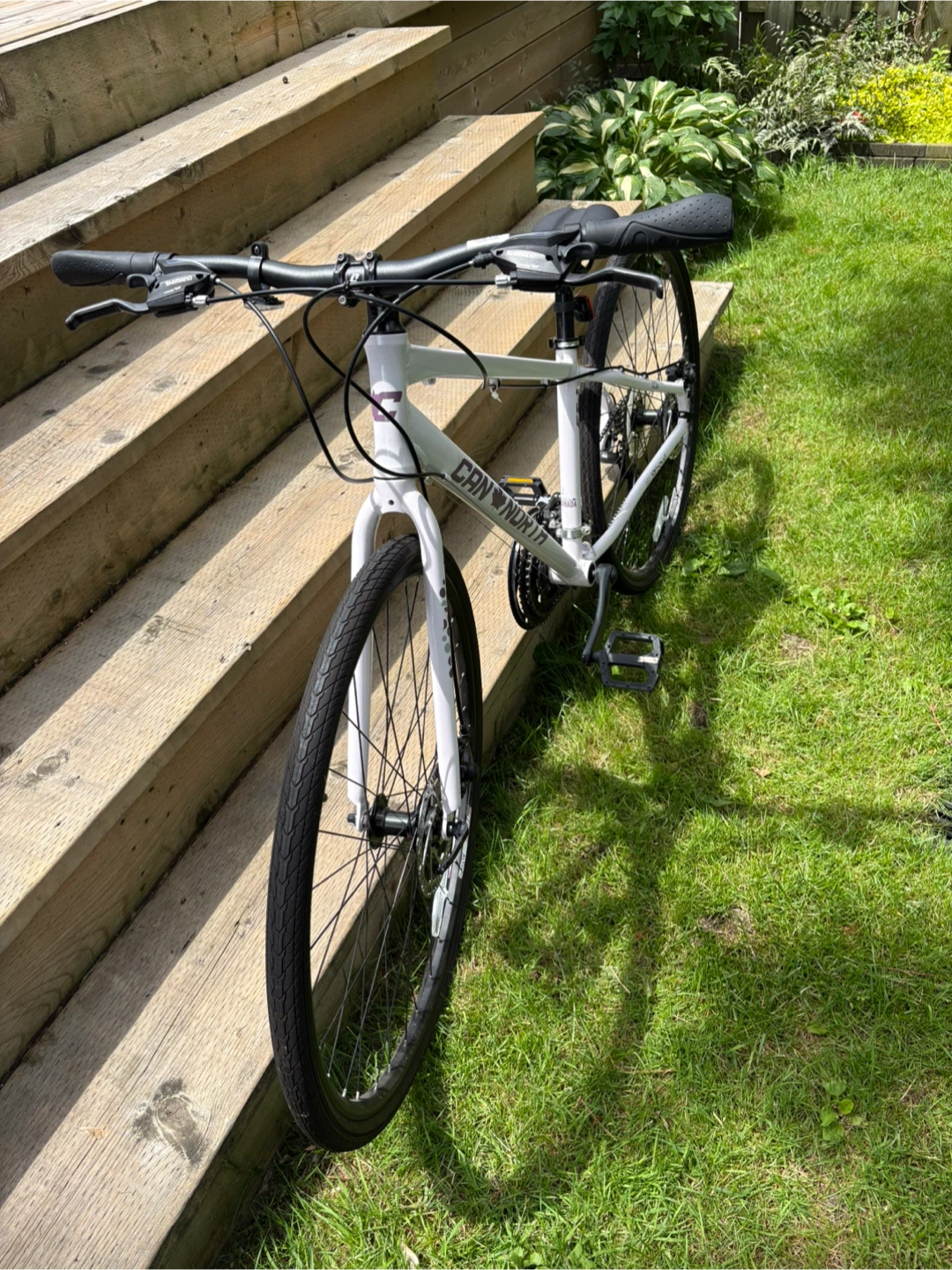 Bike - basically brand new - photo 4