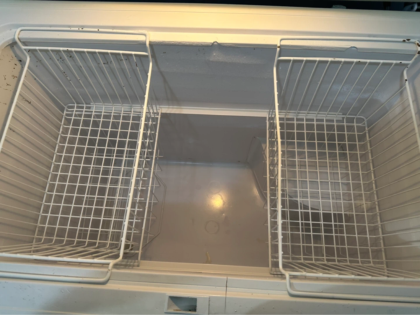 White Chest Freezer - photo 2