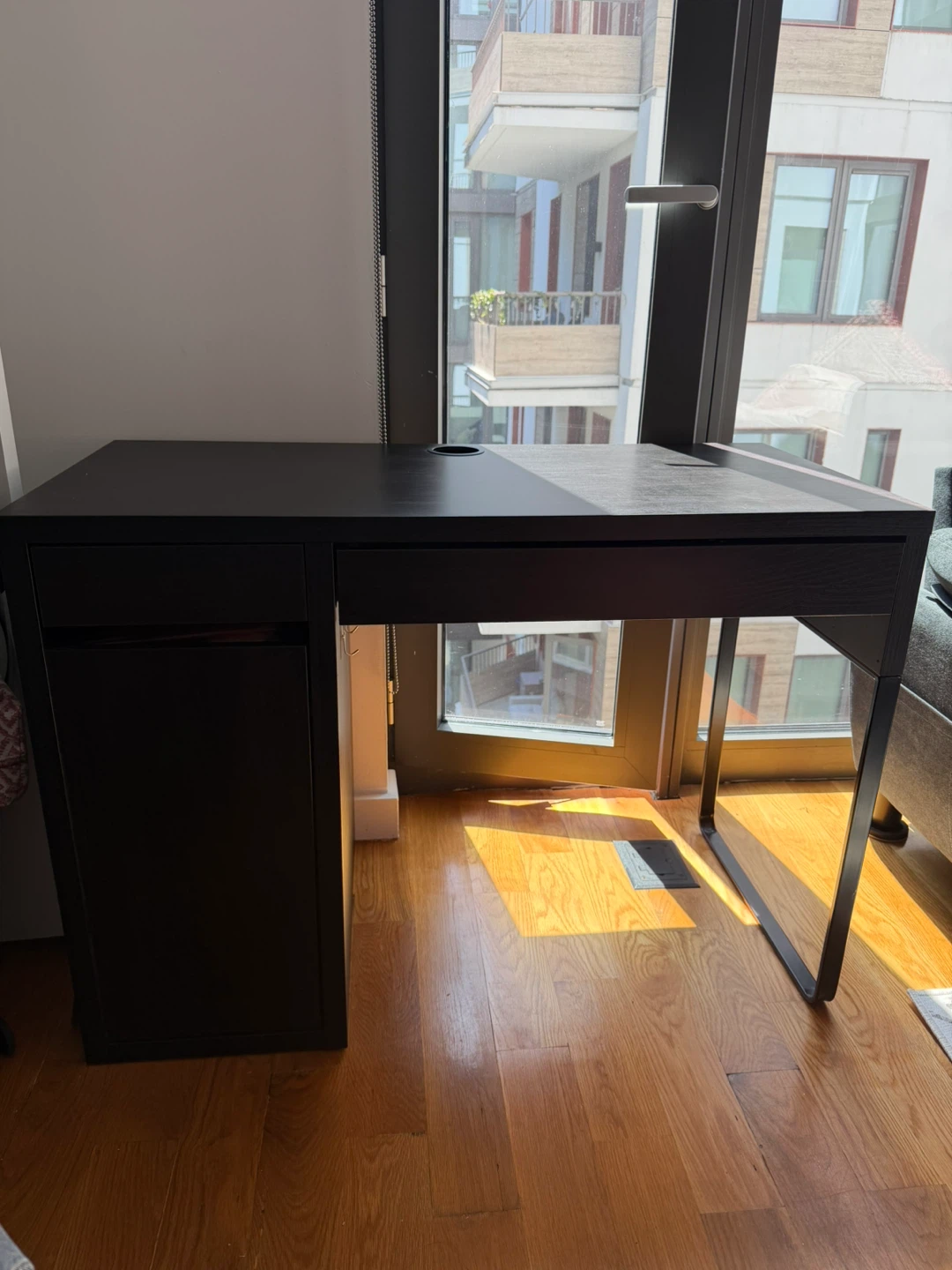 IKEA MICKE Black Desk