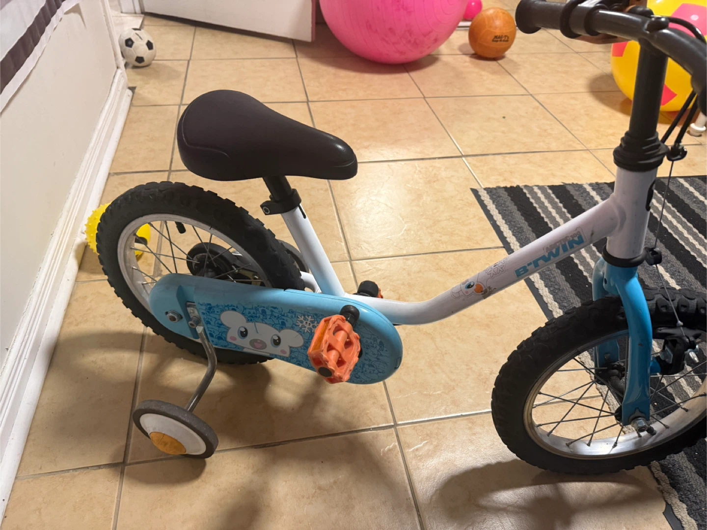 B'TWIN 12" Kids Bike with Training Wheels