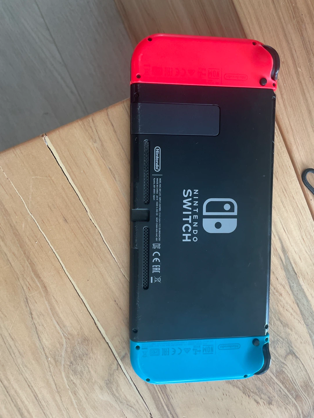 Nintendo switch 1 with extras ! - photo 2