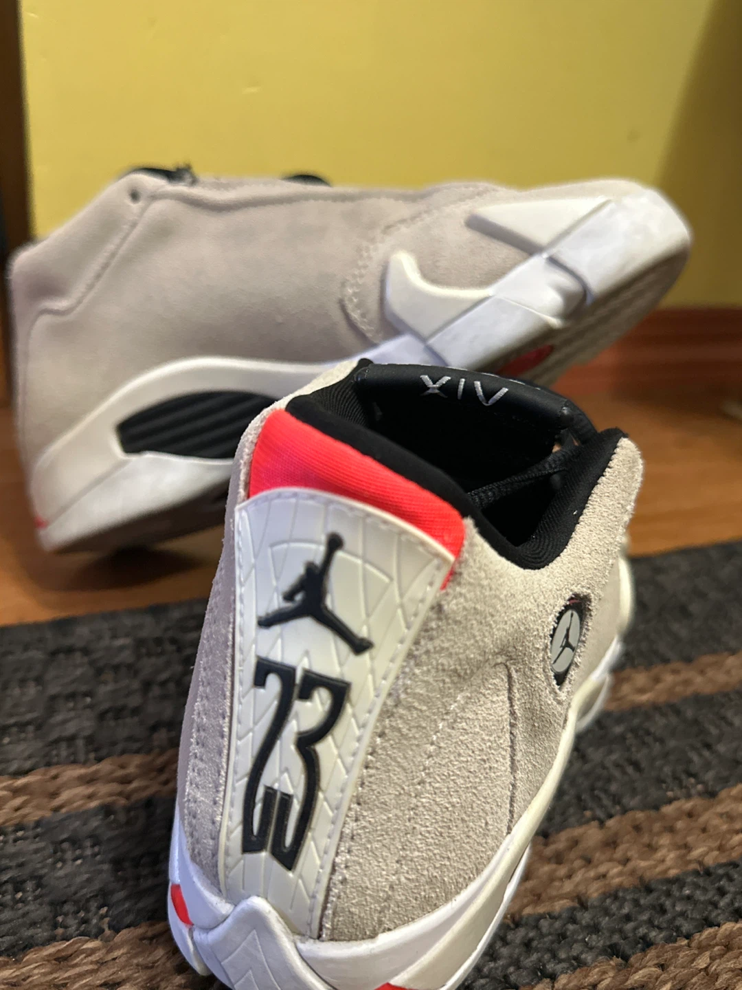 Air Jordan XIV Kids Size 4Y - photo 3