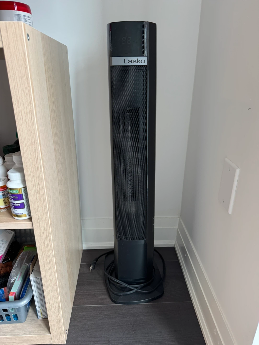 ✈️ Moving Abroad Sale – TV, Bed, Sofa, Desks & More - photo 4