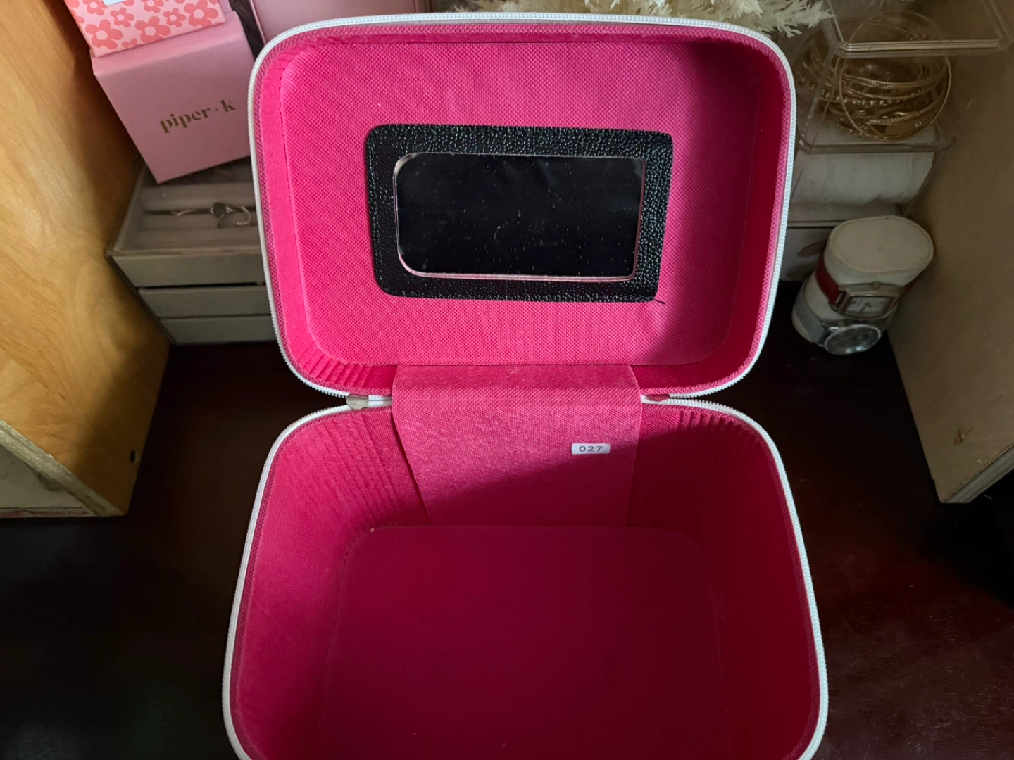 Unicorn Makeup Train Case with Mirror - photo 3