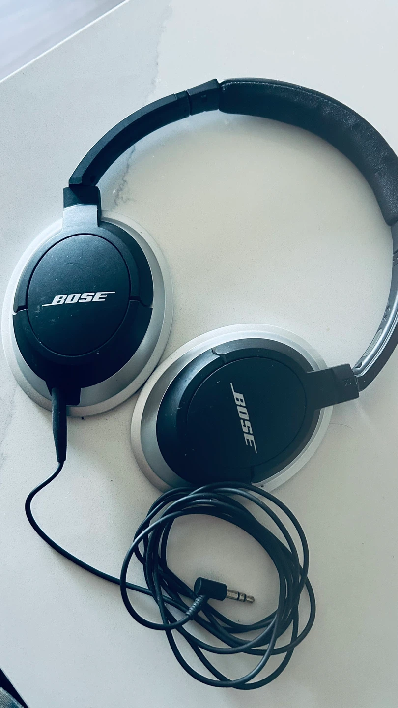 Bose AE2 Around-Ear Wired Headphones – As Is