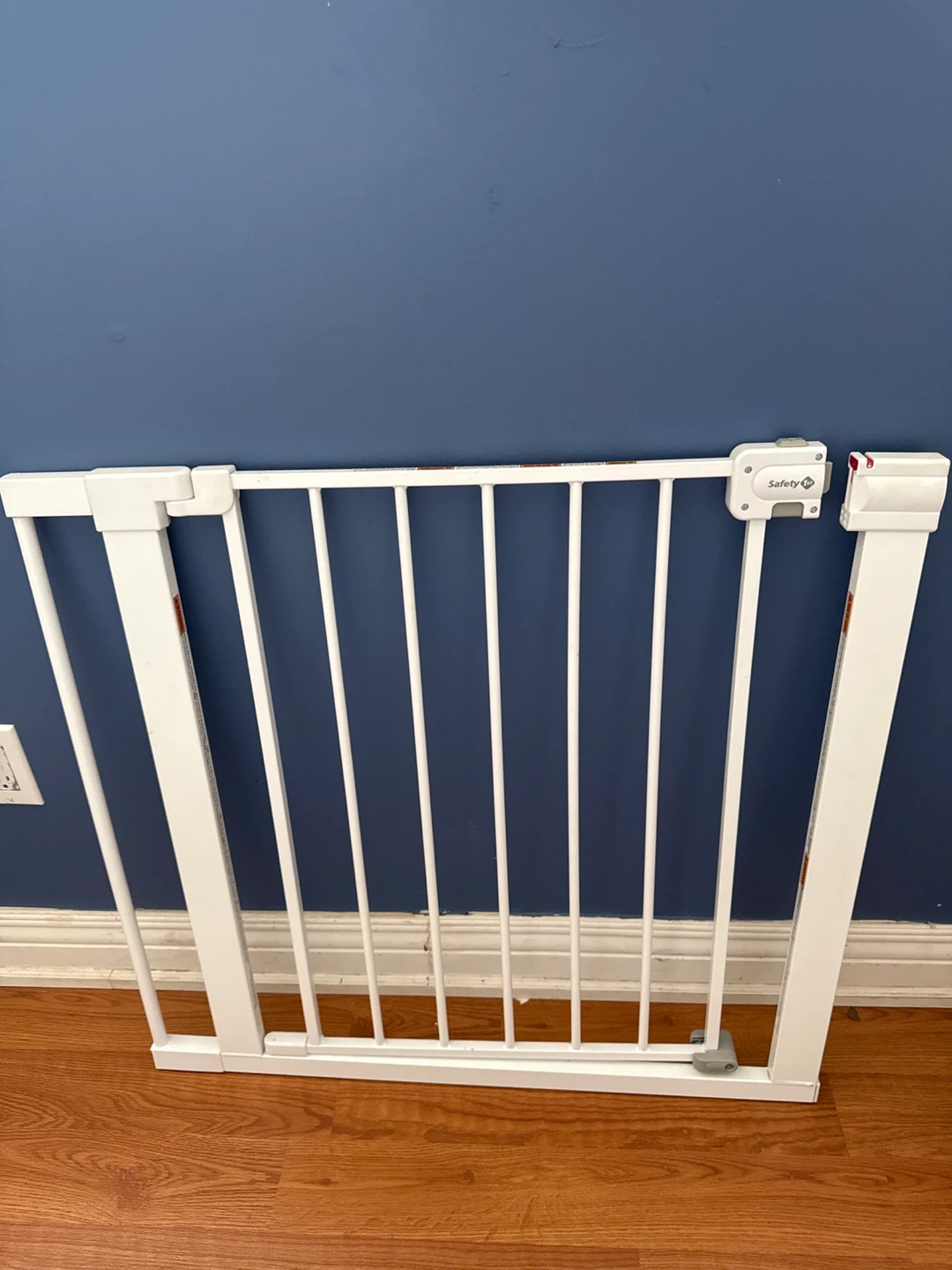 Safety 1st White Baby Gate
