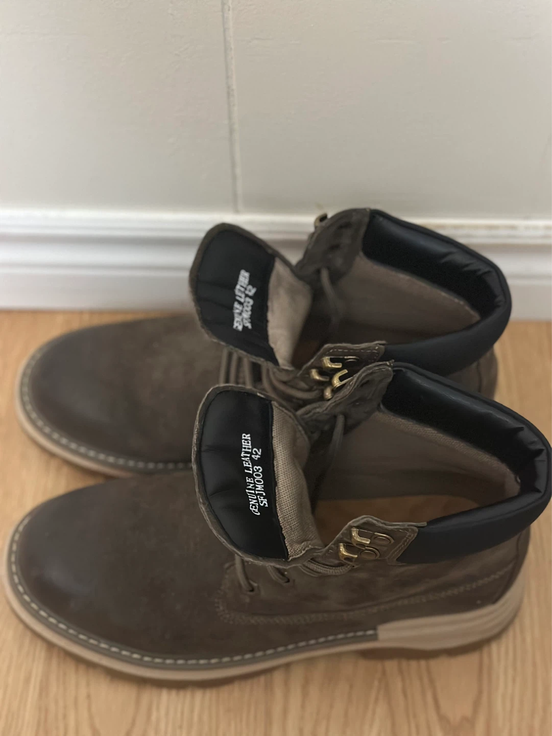 GIBI Waterproof Genuine Leather Boots size 42 - photo 3