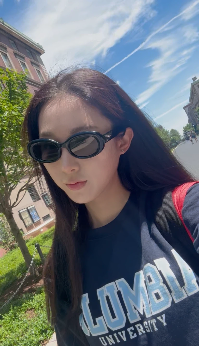 Gentle Monster Eve Sunglasses Black $250 -> $120