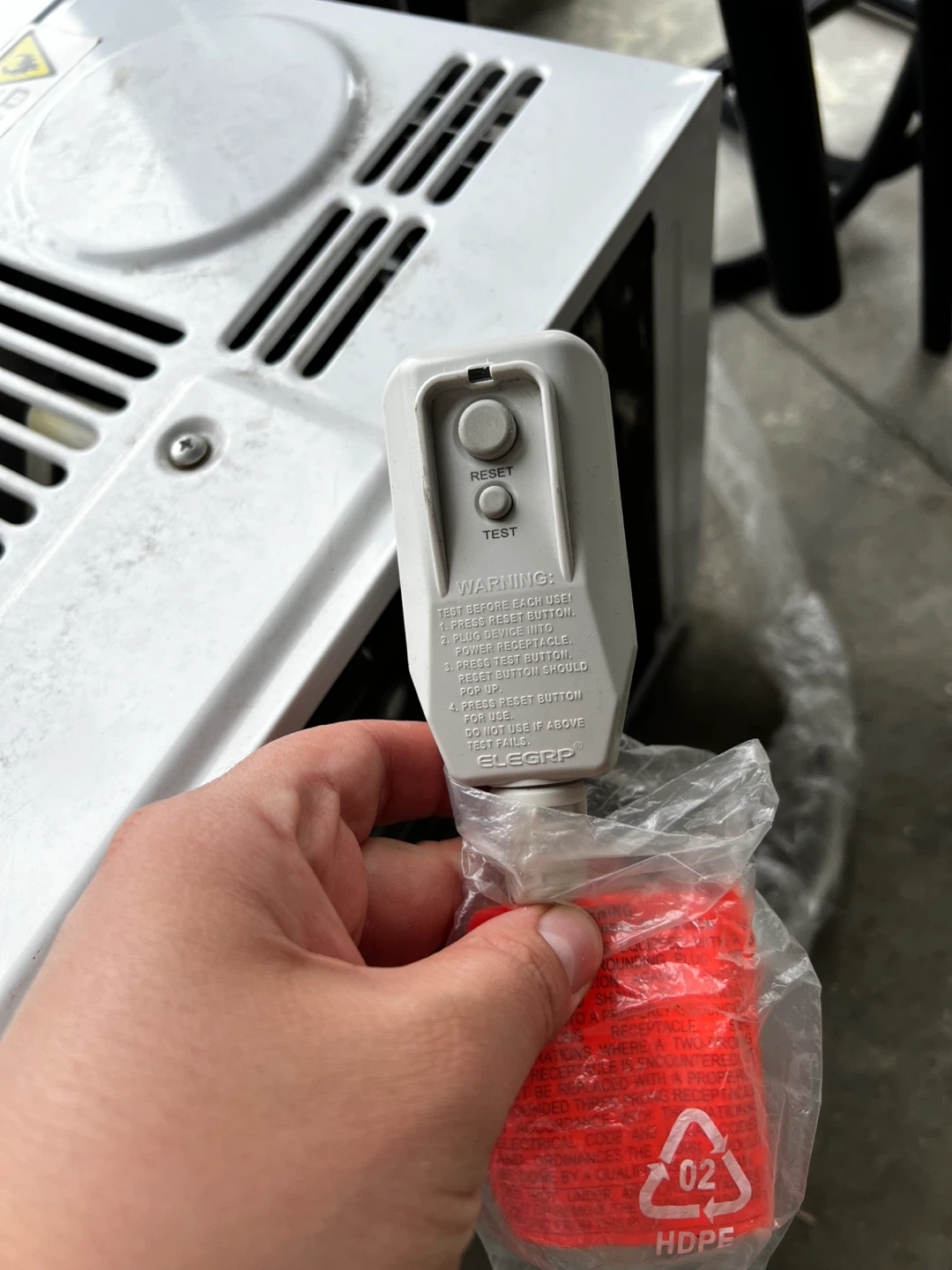 Frigidaire Window Air Conditioner - photo 5