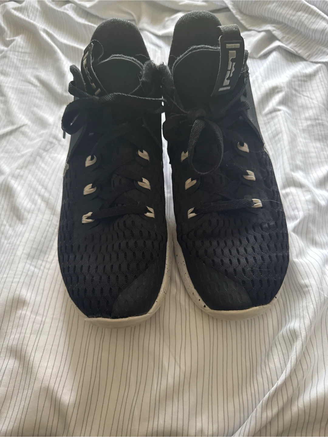 Nike x LeBron witness 5
