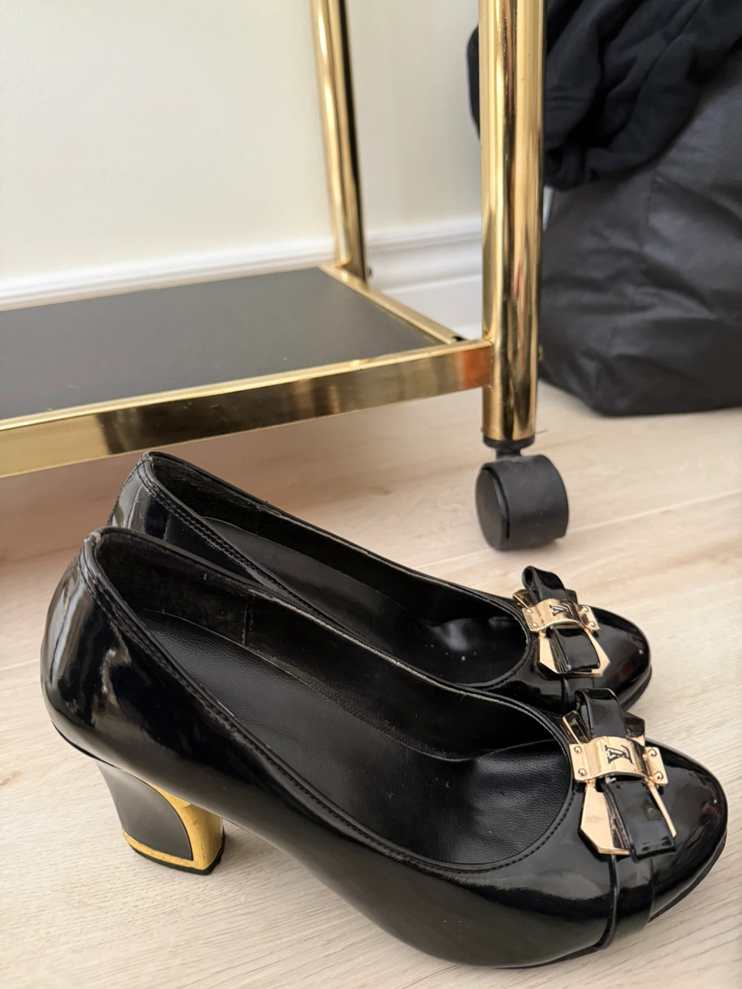 Louis Vuitton Black Patent Leather Bow Heels