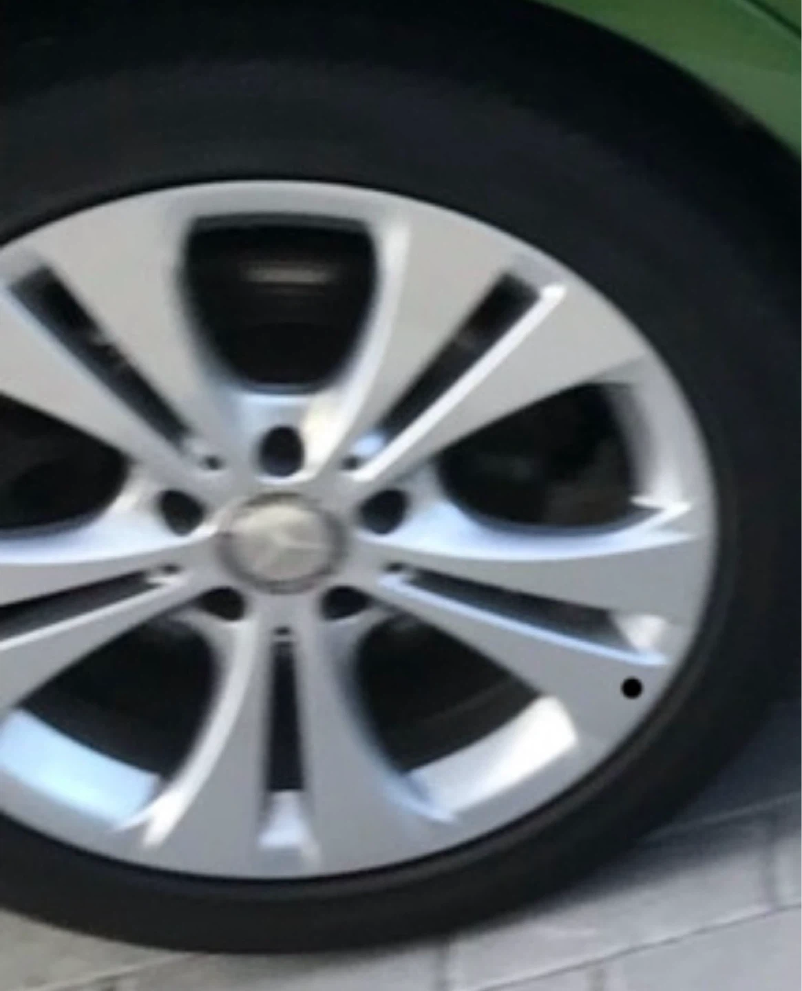 Mercedes-Benz Alloy Wheel ( set of 4 tires and rim's )