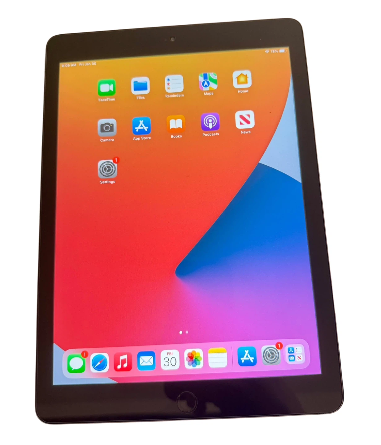 iPad 5th Generation - Space Gray - photo 2