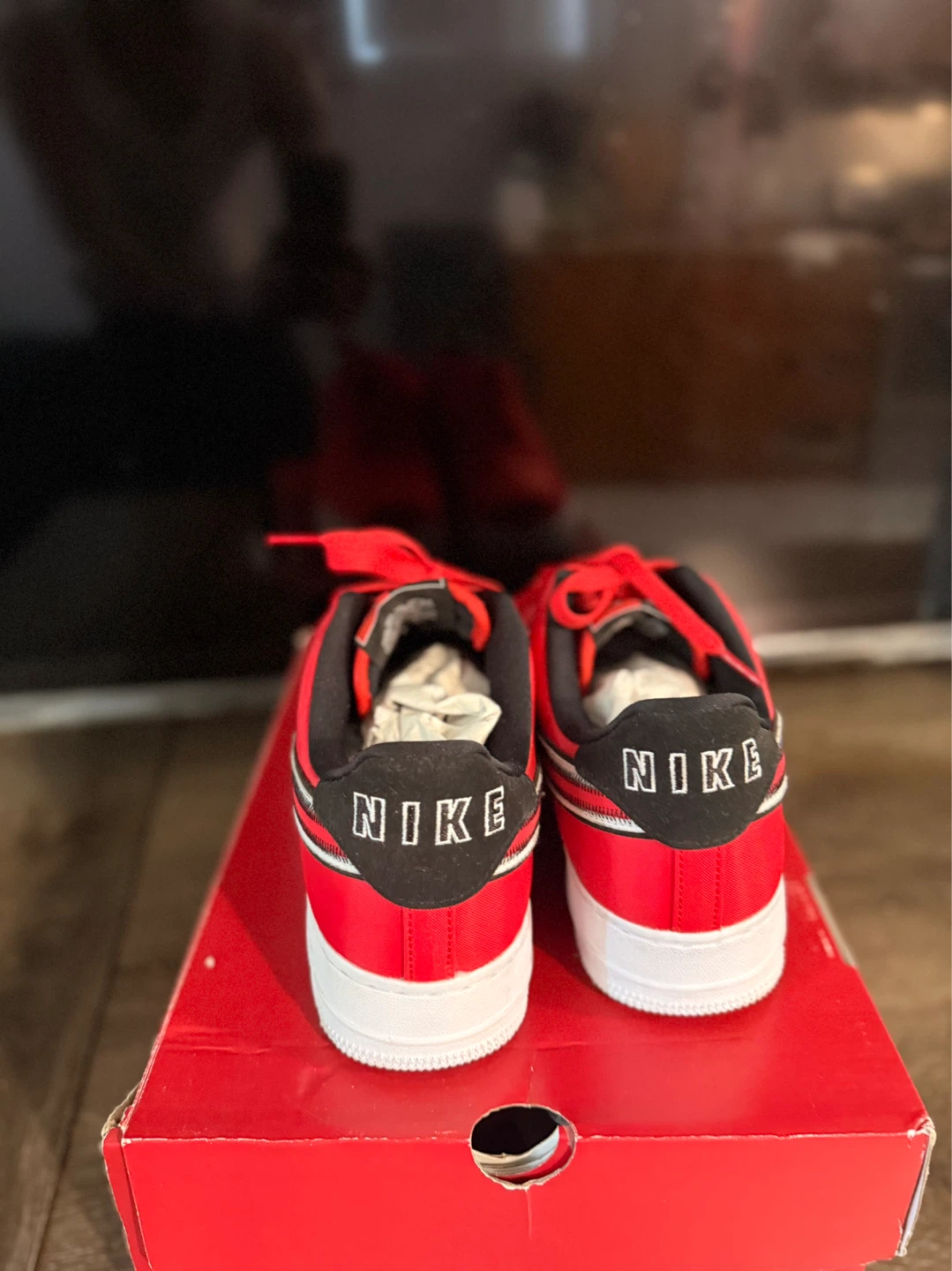Nike Air Force 1 Red Shoes size 11 - photo 2