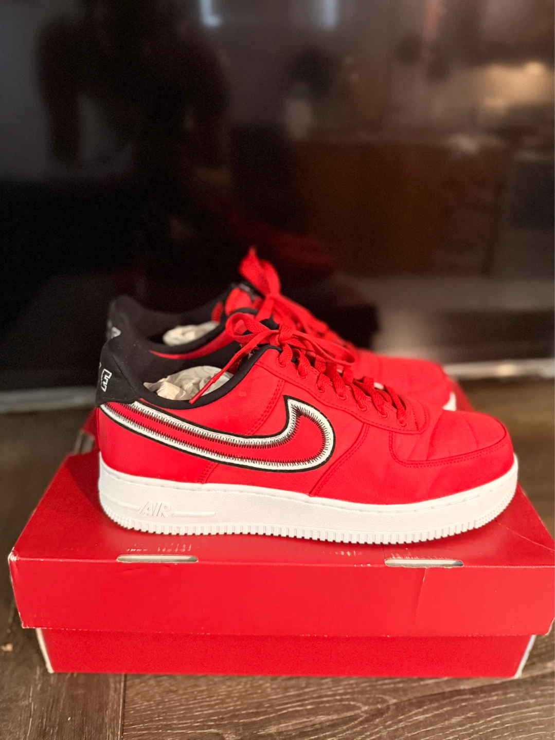 Nike Air Force 1 Red Shoes size 11 - photo 3