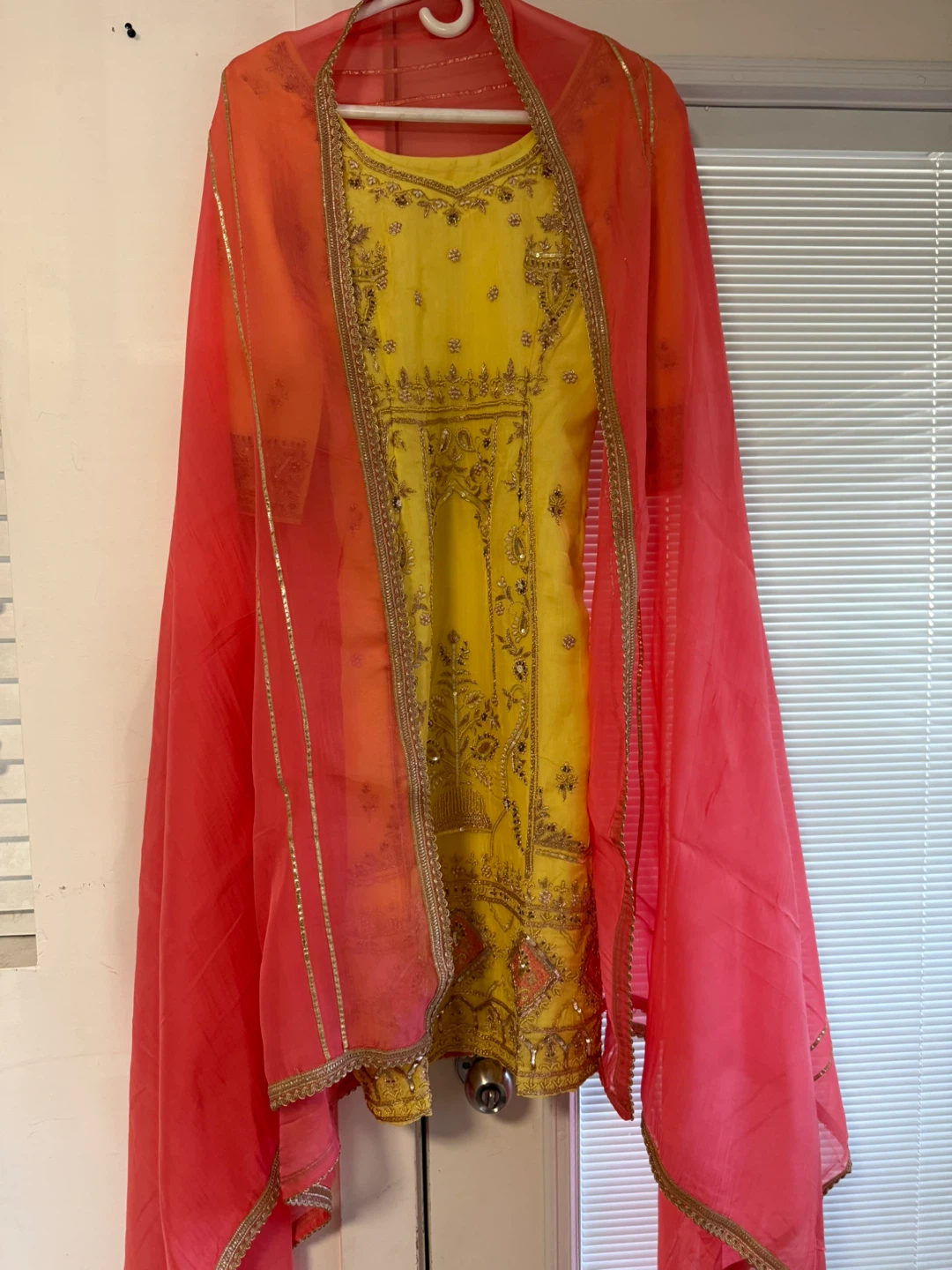 Yellow Embroidered Salwar Kameez with Pink Dupatta - photo 2