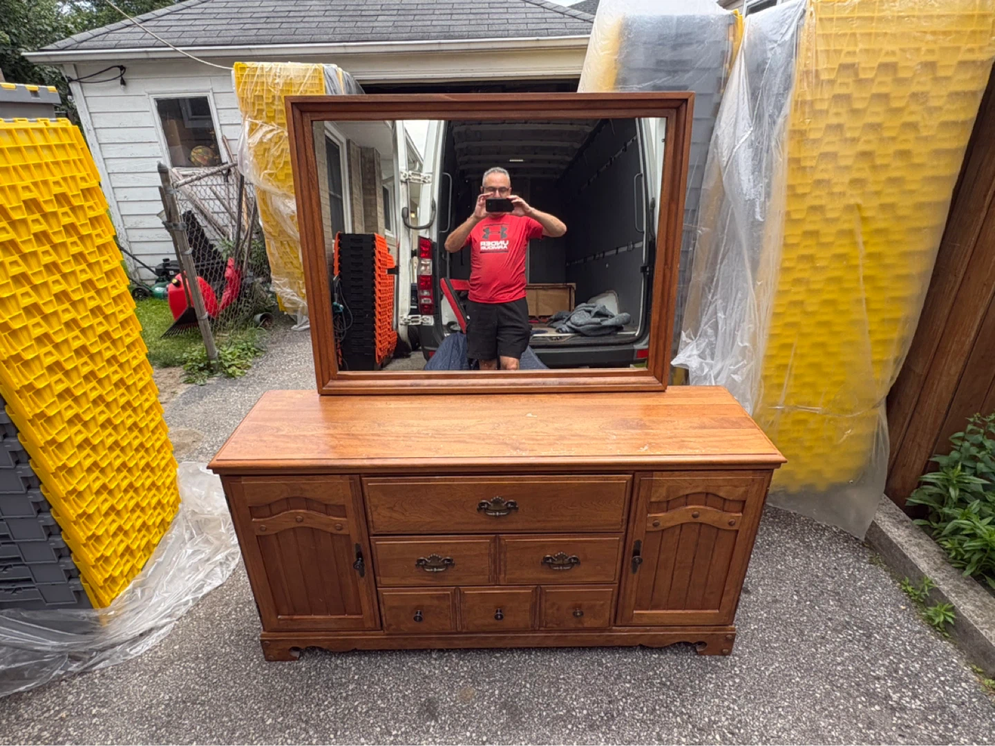 Free delivery antique Wooden Dresser with Mirror - photo 2
