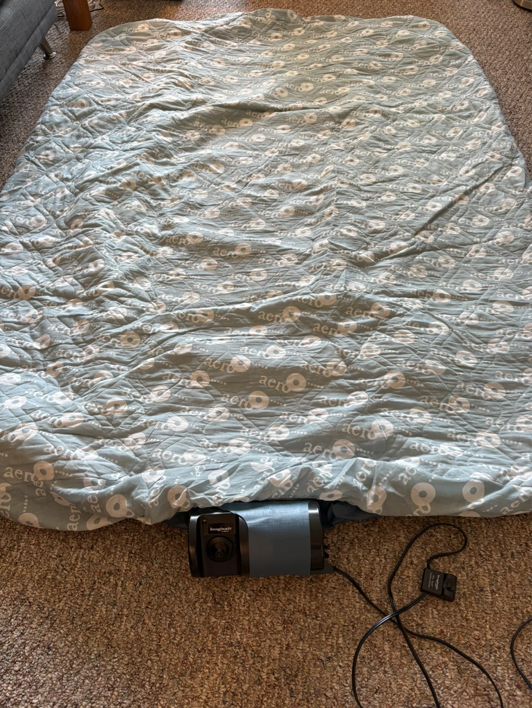 Queen size blowup mattress - photo 4
