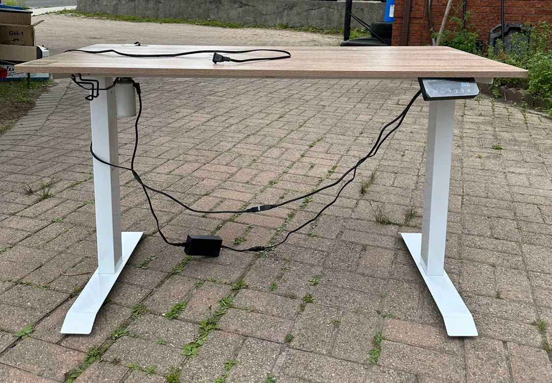 Adjustable Standing Desk - Wood Top-like 🆕 - photo 2