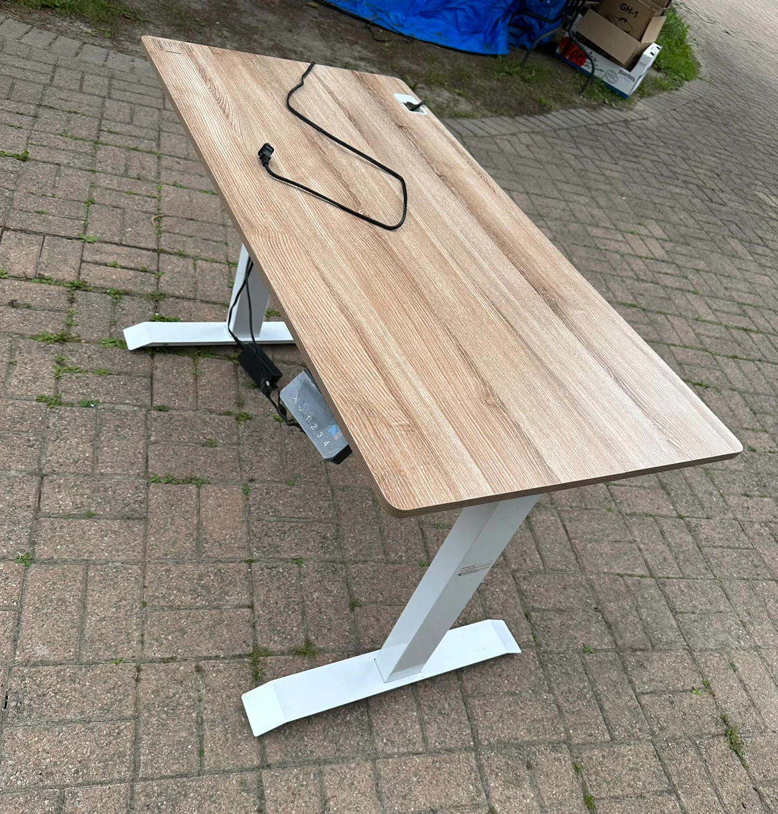 Adjustable Standing Desk - Wood Top-like 🆕 - photo 3