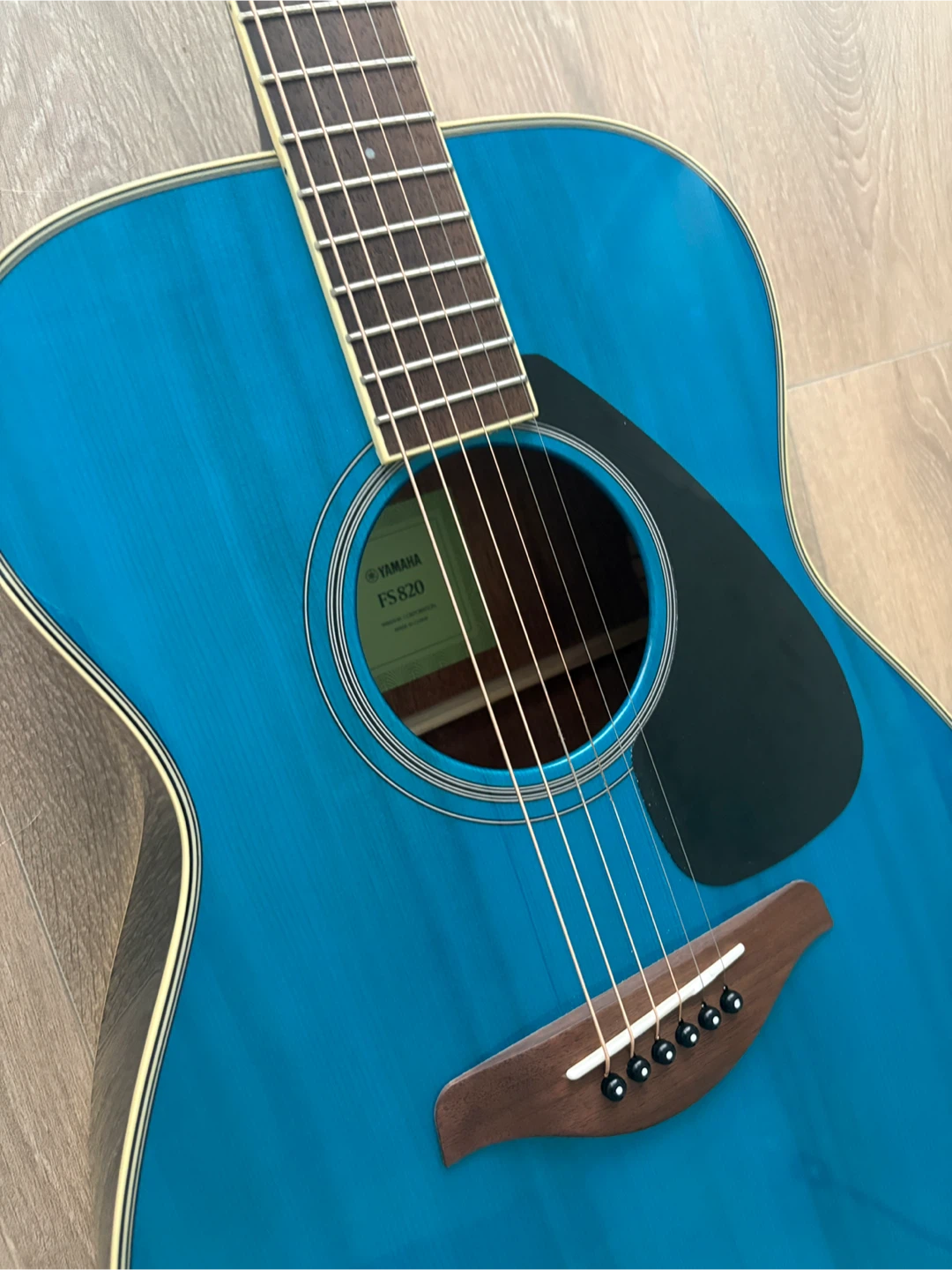 Yamaha acoustic guitar - photo 2