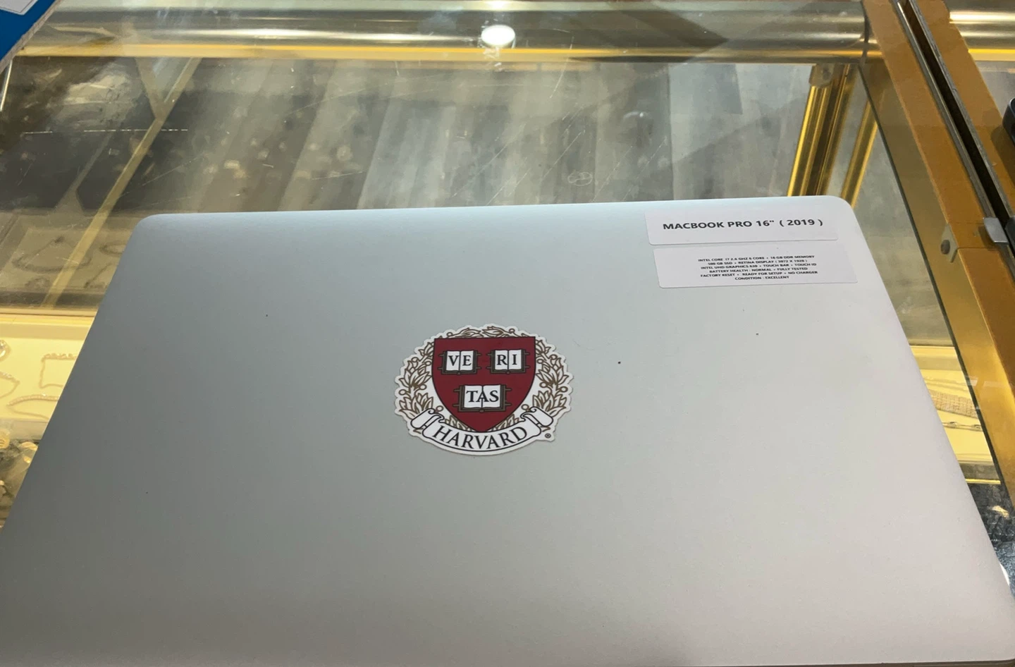 Apple MacBook Pro 16" (2019) - photo 2
