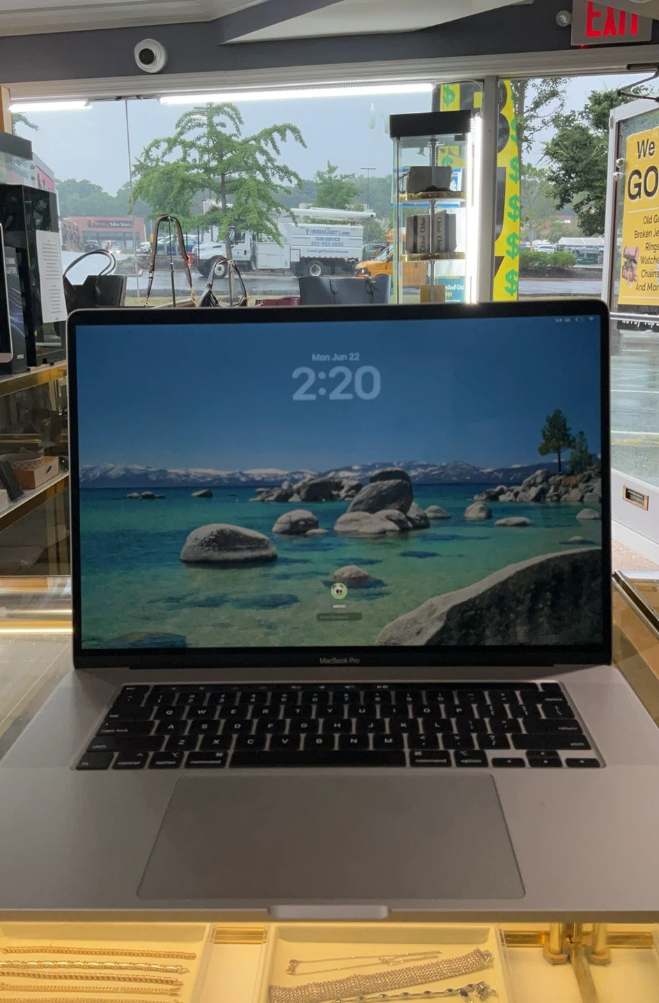 Apple MacBook Pro 16" (2019) - photo 4