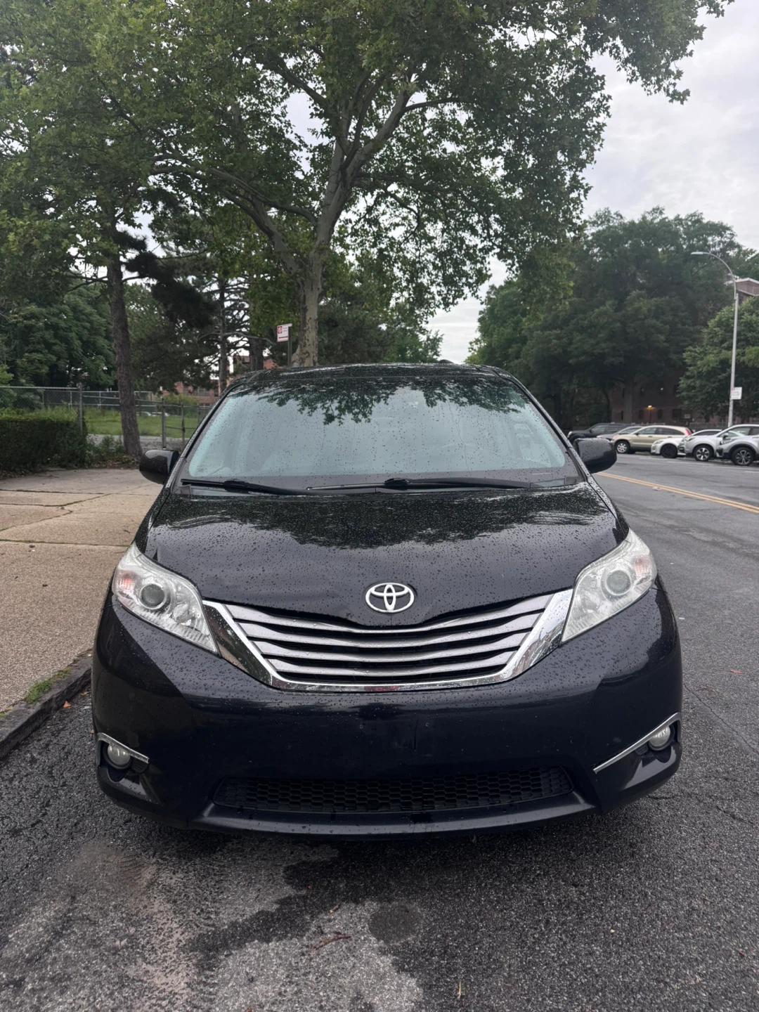 2016 Toyota Sienna XLE Minivan