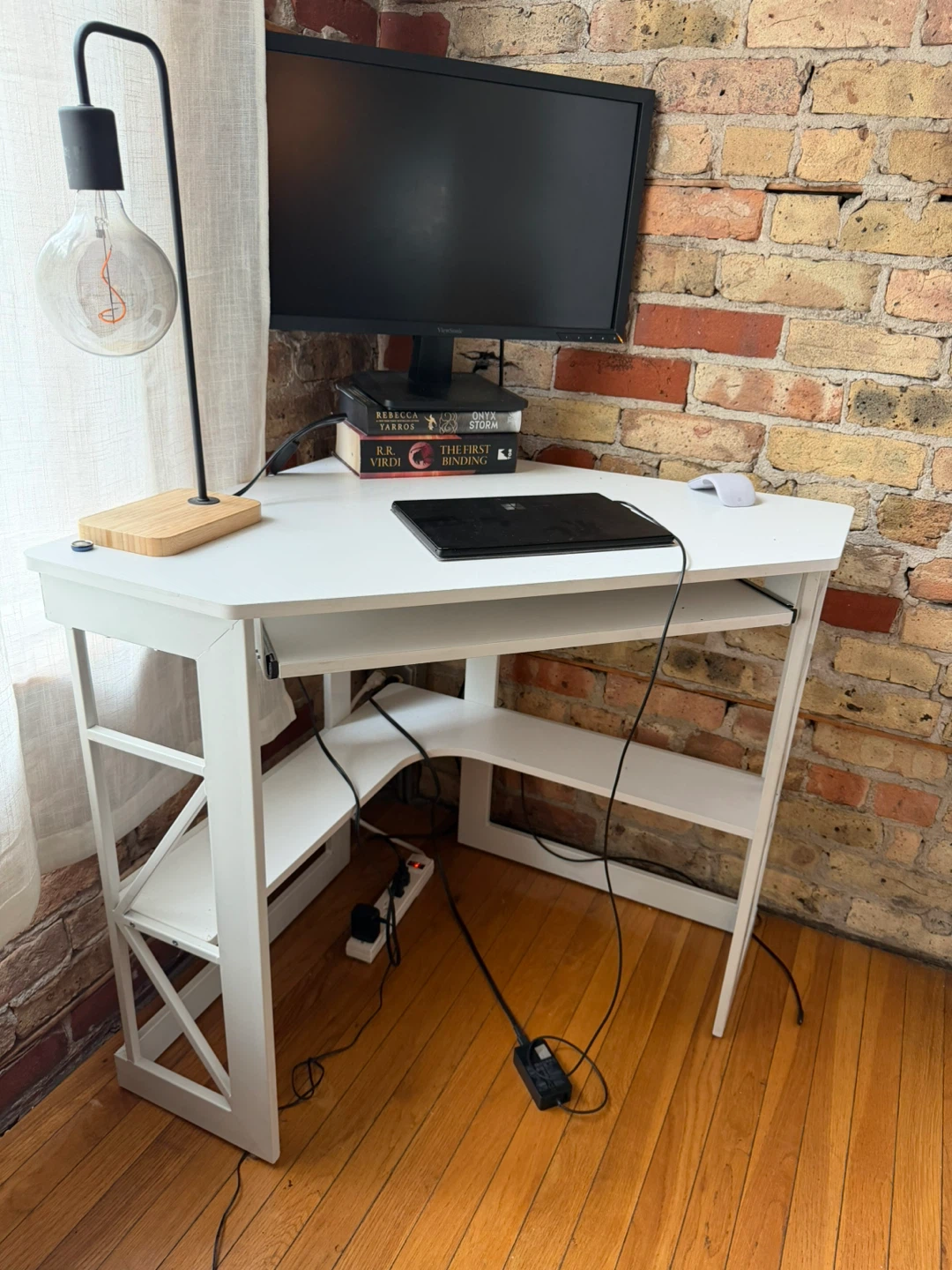 Corner desk and IKEA BLECKBERGET Office Chair - photo 4