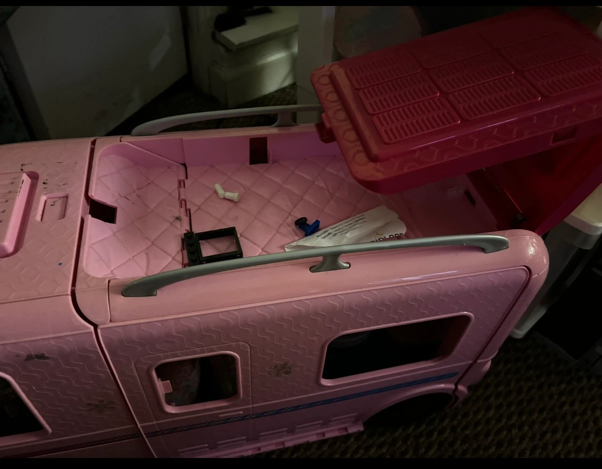 Barbie Camper Van Play Set - photo 4